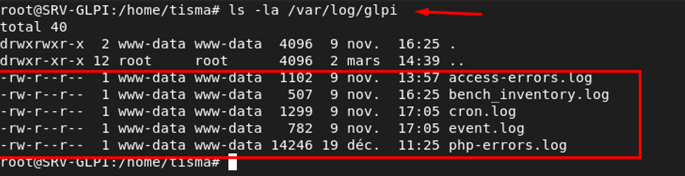 ls -la /var/log/glpi montrant les fichiers de journaux GLPI